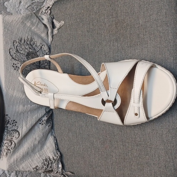 CLONKS ARTISAN COLLECTION SIZE. 11XW. White Women's Sandals by - Picture 4 of 6